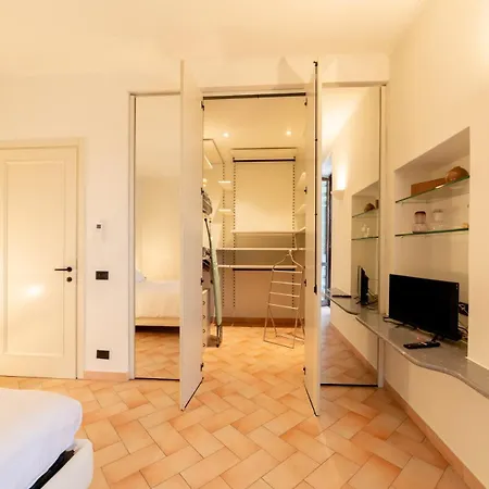 Apartment Casa Tua Maggiore Castelletto sopra Ticino